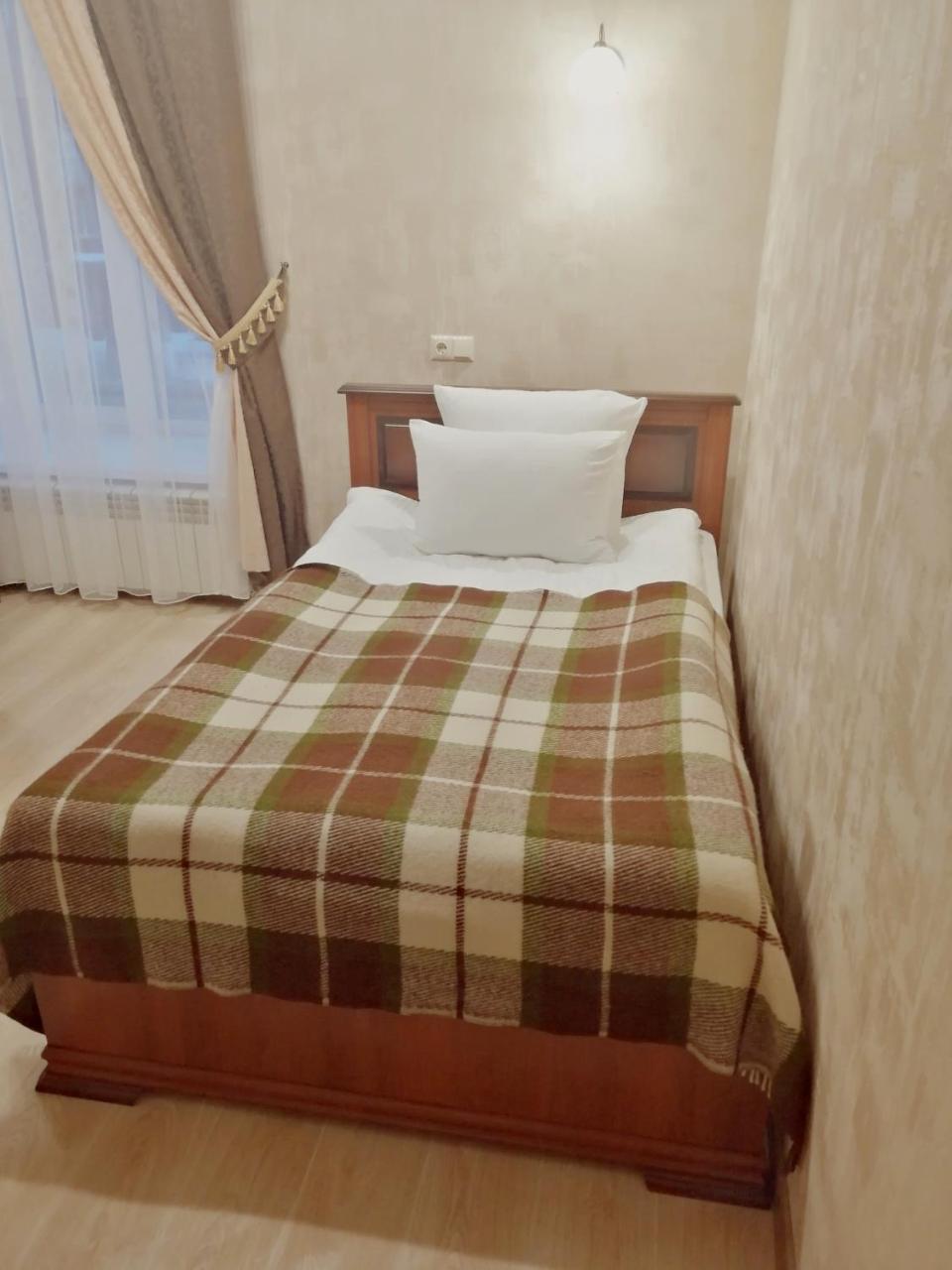 Centralnyi Hotel Полтава Экстерьер фото